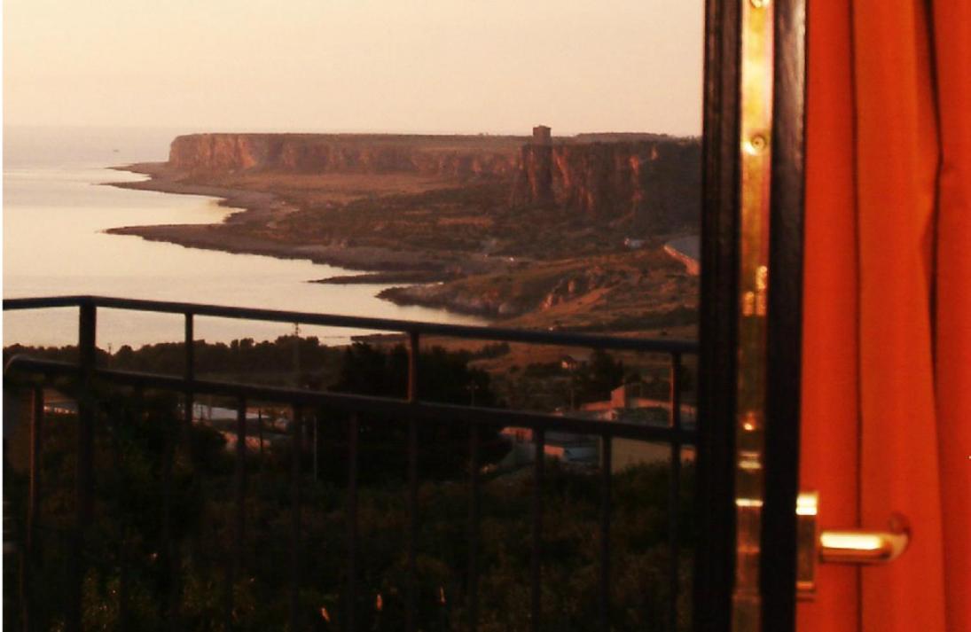 Bed and Breakfast Torre Salina Макари Экстерьер фото